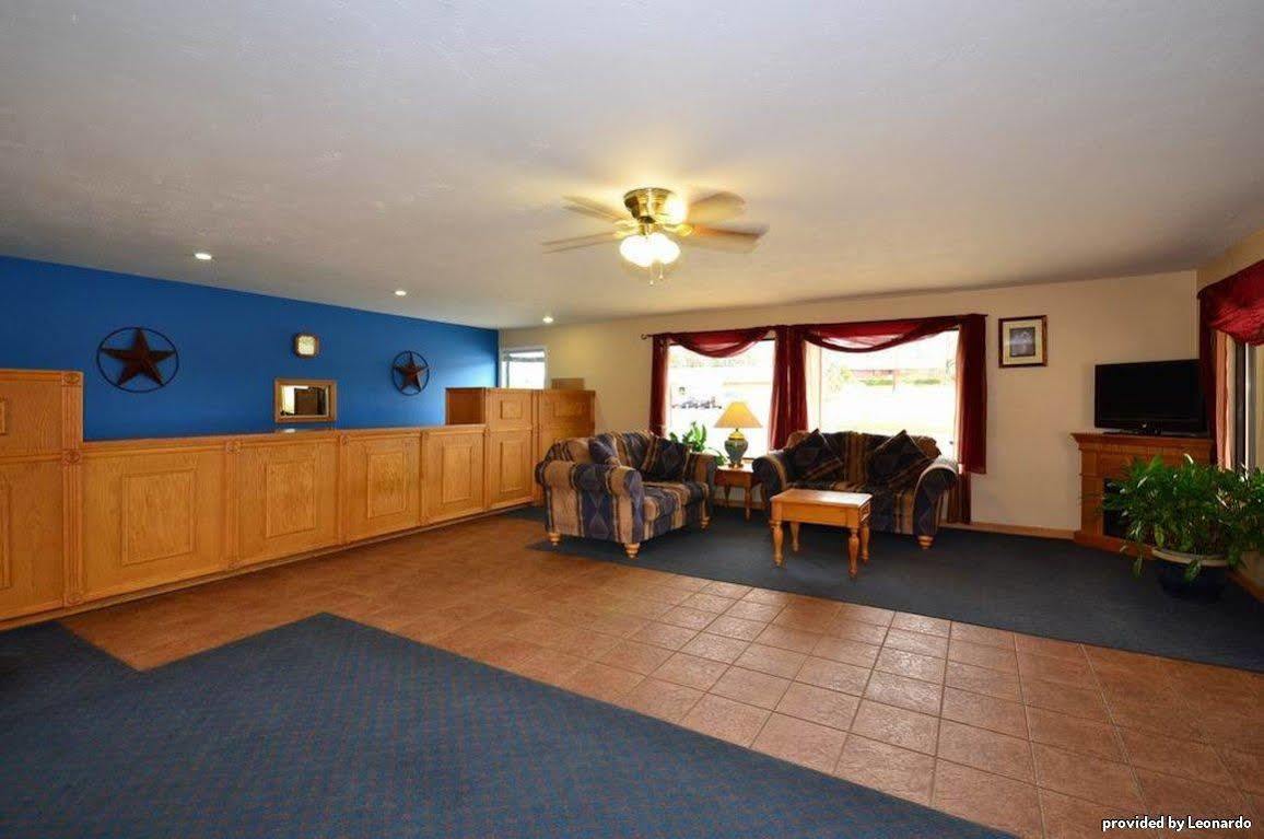 Best Western Palestine Inn Interior photo